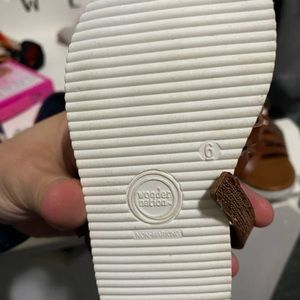 Brand New Toddler Girl sandals. Size 6